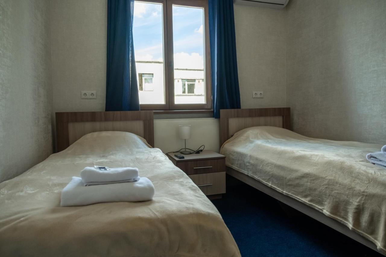 Idea-Studio Aparthotel Брест Екстериор снимка
